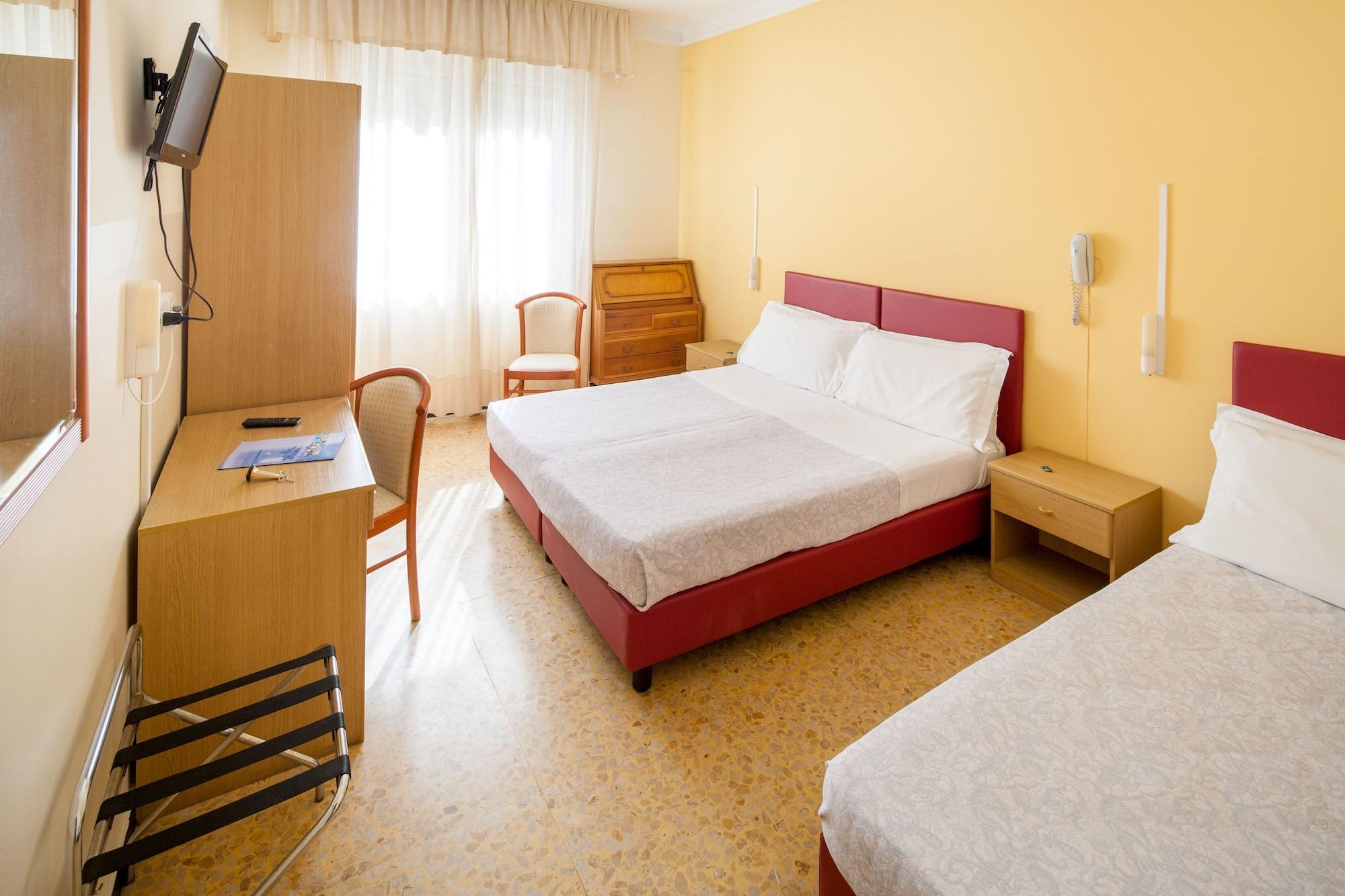 Hotel Curtis Centrale Алассио Экстерьер фото