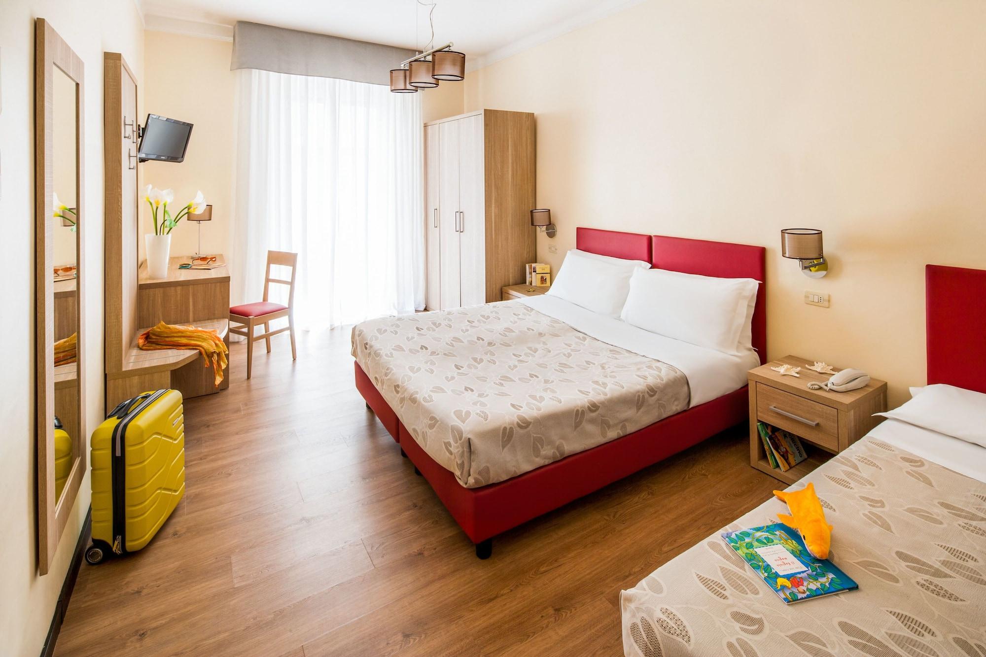 Hotel Curtis Centrale Алассио Экстерьер фото
